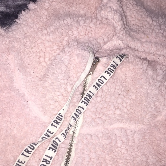 Fuzzy Jacket - Picture 3 of 4